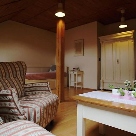 Penzion Holland Hotel ลิโตมิเชล ภายนอก รูปภาพ